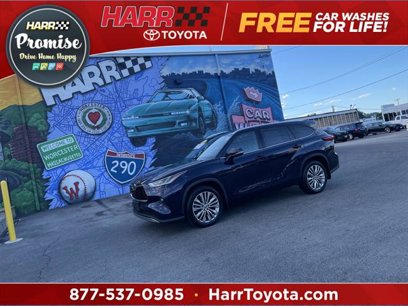 Certified 2022 Toyota Highlander Platinum