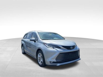 Used 2021 Toyota Sienna Limited