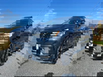 Used 2025 Volvo XC60 B5 Plus