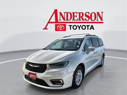 Used 2022 Chrysler Pacifica Touring-L