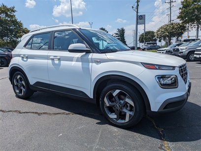 Certified 2022 Hyundai Venue SEL