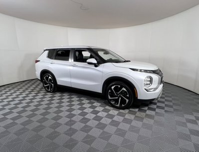 Used 2022 Mitsubishi Outlander SE