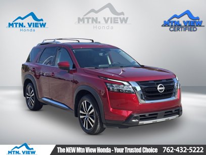 Used 2024 Nissan Pathfinder Platinum w/ Cargo Package