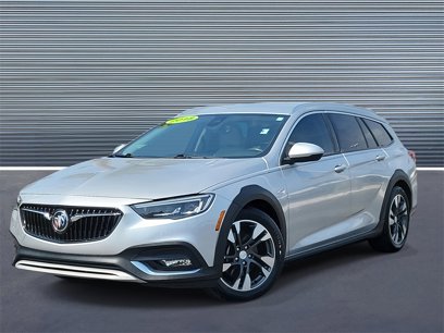 Used 2018 Buick Regal Essence w/ Driver Confidence Package #1