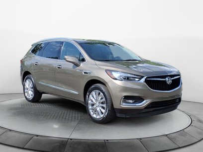 Certified 2020 Buick Enclave Essence w/ LPO, Floor Liner Package