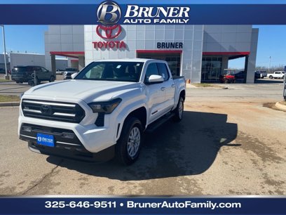 New 2024 Toyota Tacoma SR5