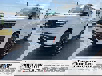 New 2025 Jeep Grand Wagoneer Series III w/ Rear Seat Video Group 1