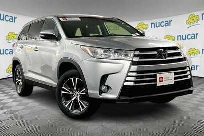 Certified 2019 Toyota Highlander LE