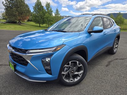 New 2025 Chevrolet Trax LT w/ Driver Confidence Package