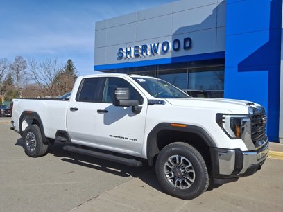 New 2025 GMC Sierra 3500 Pro w/ Convenience Package