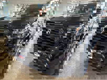 New 2025 Toyota Tacoma SR5