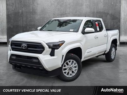 New 2024 Toyota Tacoma SR5