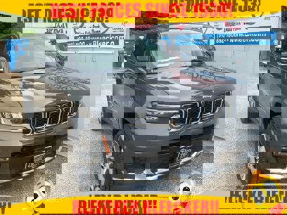 New 2025 Jeep Grand Cherokee L Limited w/ Luxury Tech Group II