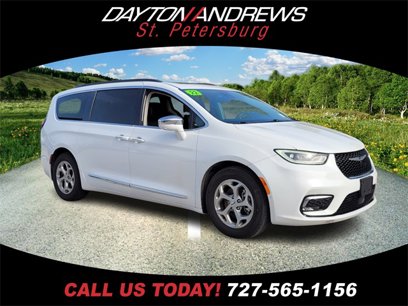 Certified 2022 Chrysler Pacifica Limited