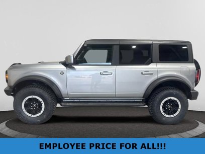 New 2024 Ford Bronco Outer Banks w/ Sasquatch Package