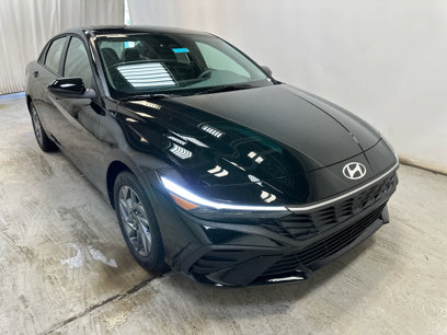 New 2025 Hyundai Elantra Blue