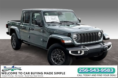 New 2025 Jeep Gladiator Sport