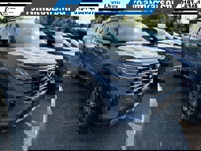 New 2025 Ford Explorer Active w/ Active Comfort Package