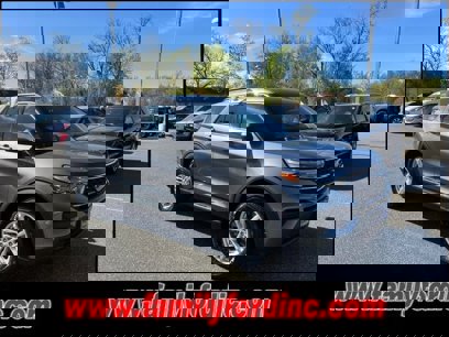 Certified 2022 Ford Explorer XLT w/ Class IV Trailer Tow Package