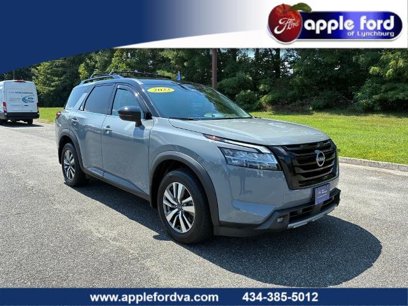 Used 2022 Nissan Pathfinder SL w/ SL Black Package