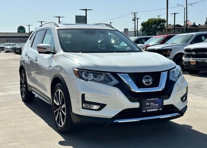 Used 2019 Nissan Rogue SL w/ Premium Package