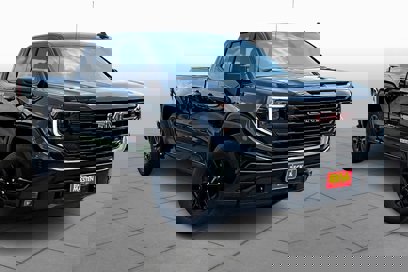 New 2025 GMC Sierra 1500 Elevation w/ Preferred Package