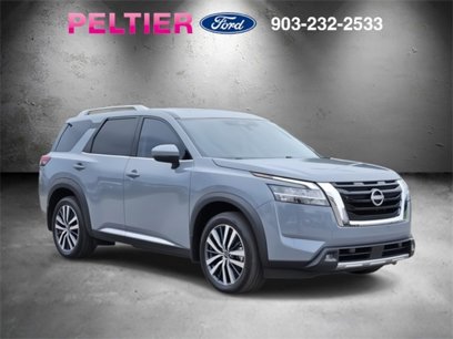 Used 2022 Nissan Pathfinder Platinum w/ Cargo Package