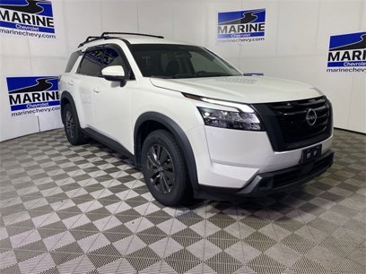 Used 2022 Nissan Pathfinder SV