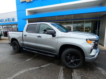 New 2025 Chevrolet Silverado 1500 Custom w/ Turbomax Blackout Package