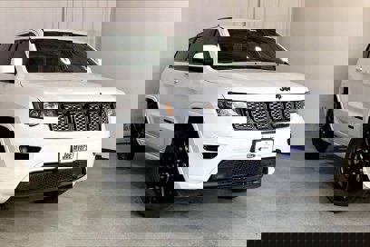 Used 2018 Jeep Grand Cherokee Altitude