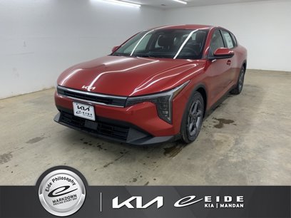 New 2025 Kia K4 LXS
