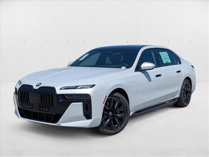 New 2025 BMW 750e xDrive w/ Premium Package