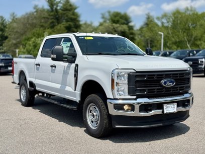 New 2025 Ford F250 XL w/ XL Chrome Package