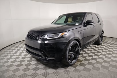 New 2025 Land Rover Discovery Dynamic SE