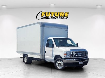 Used 2023 Ford E-450 and Econoline 450 Super Duty w/ Power Windows & Locks Group