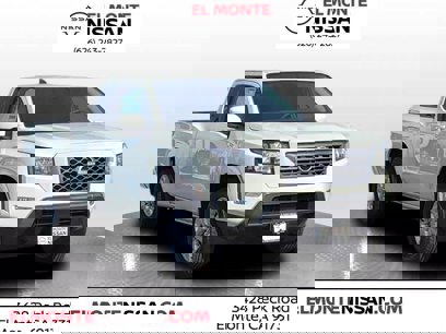New 2024 Nissan Frontier SV w/ SV Convenience Package