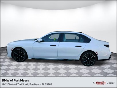 New 2025 BMW 760i xDrive