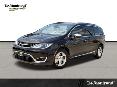 Used 2018 Chrysler Pacifica Limited w/ Advanced Safetytec Group