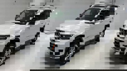 Certified 2022 Jeep Grand Cherokee L Laredo w/ Luxury Tech Group I