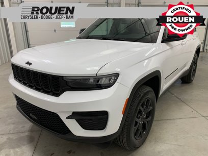 Used 2024 Jeep Grand Cherokee Altitude