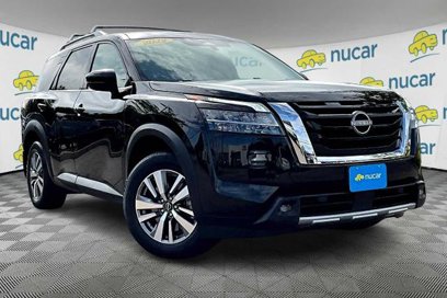 Certified 2022 Nissan Pathfinder SL