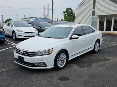 Used 2017 Volkswagen Passat 1.8T SE w/ SE Lighting Package