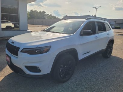 Certified 2023 Jeep Cherokee Altitude Lux
