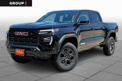New 2025 GMC Canyon Elevation w/ Convenience Package