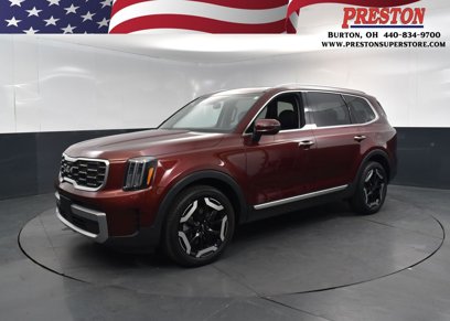 Used 2023 Kia Telluride S w/ S Sunroof Package