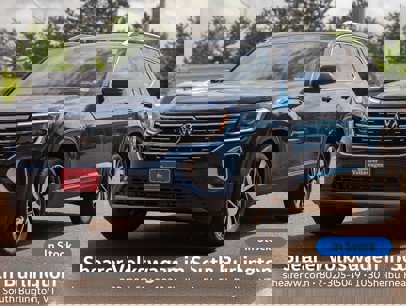New 2025 Volkswagen Atlas SEL