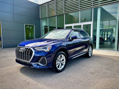 Certified 2025 Audi Q3 2.0T Premium w/ Convenience Package