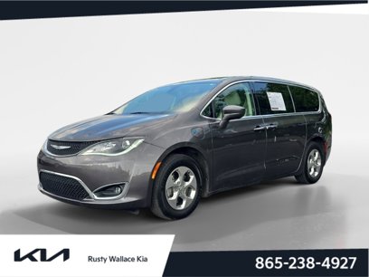 Used 2020 Chrysler Pacifica Touring w/ Cold Weather Group