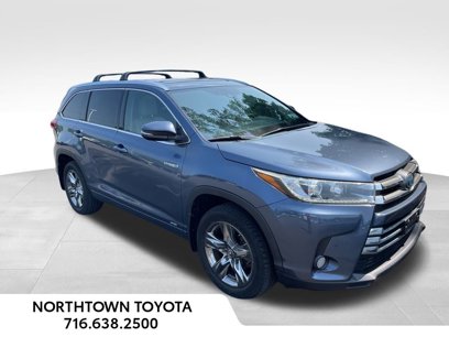 Used 2017 Toyota Highlander Limited Platinum