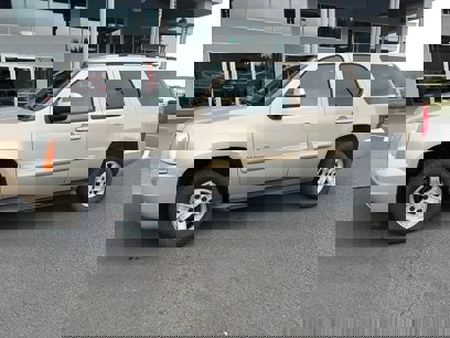 Used 2008 GMC Yukon SLE w/ Max Tailering Package